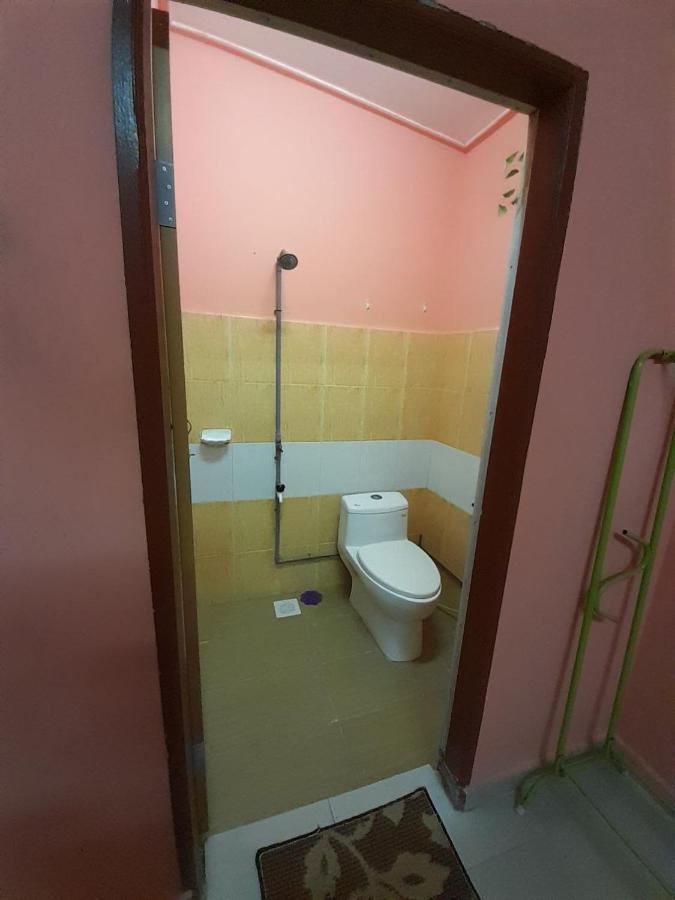 Guesthouse Mokteh Kuala Terengganu Ngoại thất bức ảnh